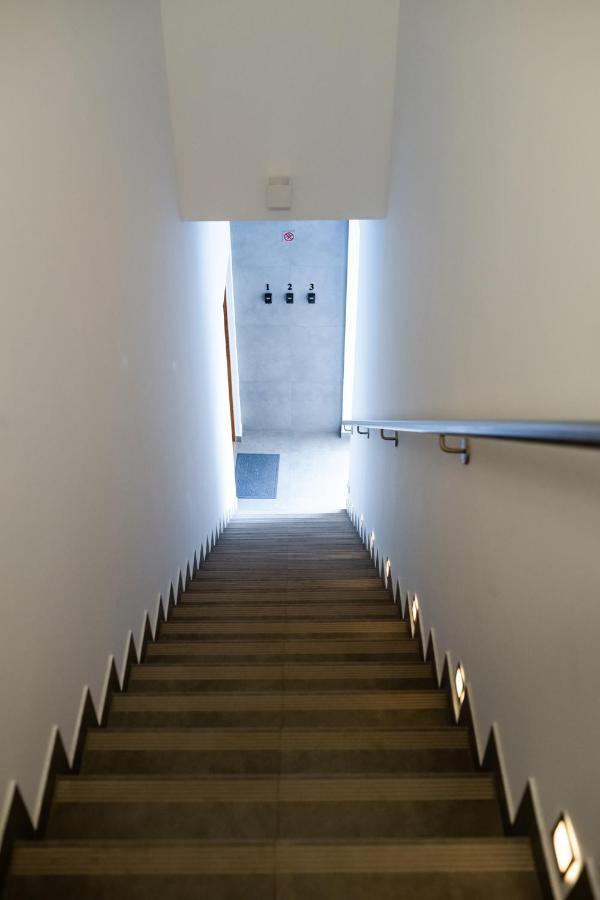 Neo Sky Apartment, Free Parking, 15 Min Walk Old Town&Kazimierz - By Homelike Cracovia Esterno foto